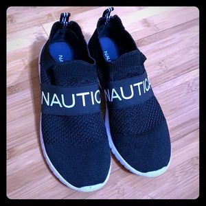 Nautica comfort fabric tennis shoe